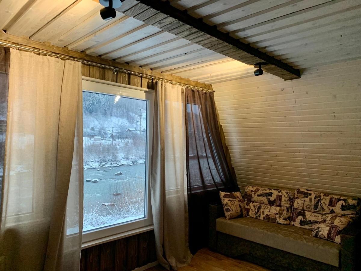 Vip-Domyk Рахив Екстериор снимка